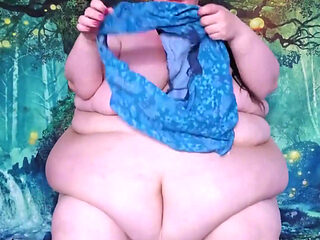 SSBBW Puts Clothes on After Shower Body