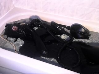 Amateur wild chick solo masturbation