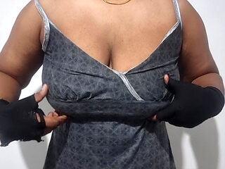 Sri Lankan Big Natural Boobs Sexy Girl