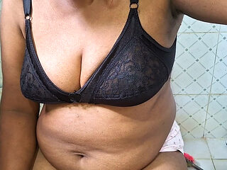 Mature Woman at bathroom Hottest video