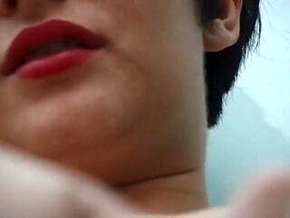 Close up Session with German Babe Who Likes to Spread Her Holes