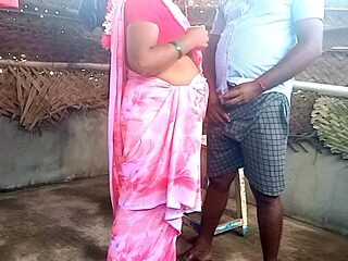 Indian Saree Aunty Very Hot Fuck in Young Boy