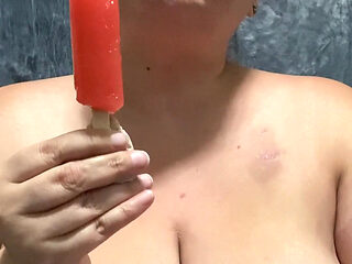Poor Popsicle Didn’t Stand a Chance