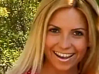 Allysin Chaynes Barefoot Blowjob & Footjob Outdoor Sex