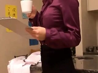 Mature Doctor Reiko Kagami Takes Control - Endless Teasing, Intense Pleasure and Swallowing - 2