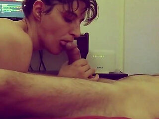 It's a Perfect Blowjob First Thing in the Morning