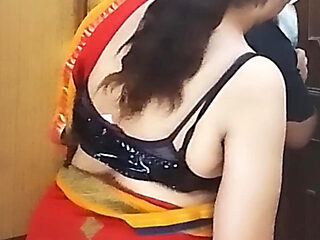 Hot Bangoli MILF Bhabhi Gets Rough Fucked by Servant