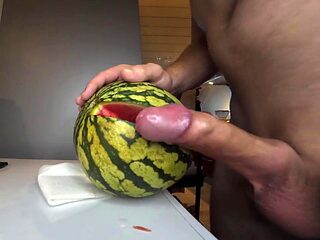 69KinkyCouple Pounds Virgin Watermelon