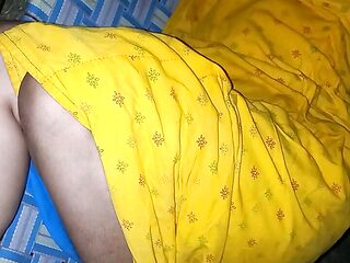Hot sexy Kitu Bhabhi was called out of the house by her lover and fucked thoroughly on the cot.