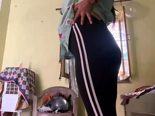 Fuck my big tits.. Indian desi wanting big cock..