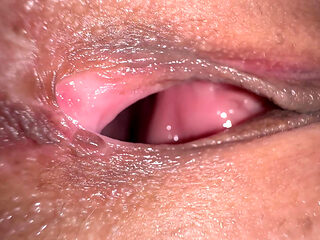 My 18 Years Old Girlfriend Agreed to Loose Virginity on Camera