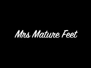 BBW Granny meets Nylon friend for a cock-wank session