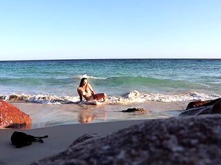 Naughty beach fun with French fling
