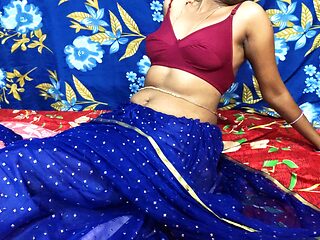 Hot bhojpuri housewife dancing in the blue saree with full josh