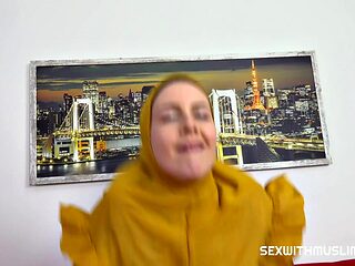 Lynna Nilsson Blonde Arab Milf