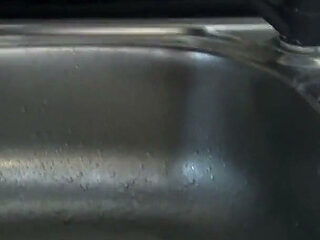 Nasty Washbasin Pissing!