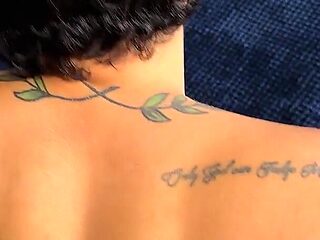 Jery Lee Asked Me if We Could Stay and Fuck Her in the Ass Instead. Anal Debut - Aka Flytoday