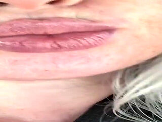 Kisses and a Car Ride Smoochie