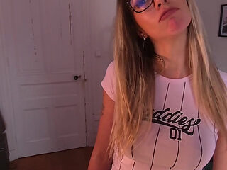 Blowjob with my geek Ray Scott, by Polly Gardel porn actress