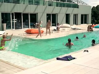 Manon's dorcelclub porn