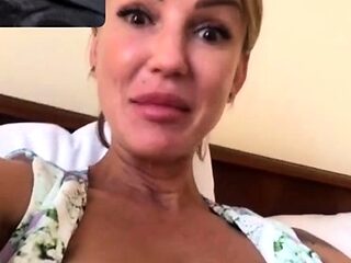 amateur texas blonde flashing boobs on live webcam