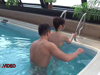 Japanese MILF Yukina Saeki's Bikini Creampie Sex Adventure