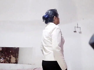 Ep1 Desi Stepmom Found the Cam of Stepson and She Strips
