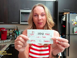 Mature Milf Stepmom Gets Lingerie And Facial - Kymber Leigh Aitsf251228