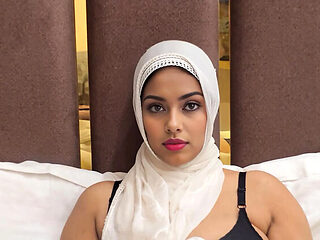 Desi Muslim Hijab Step Khala Hot Sex with Step Son - Mature Aunty Fucking in 4k