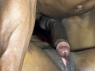 Bisexual Squirter Threesome