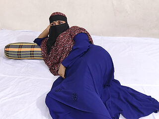 Hijabi Muslim Aunty indian deshi village aunty doggy style hardly fucking video.