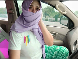 Indonesian Hijab Girl Blowjob Challenge in Car - Trying Not to Cum in Mouth