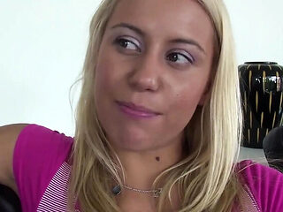 Blonde Femdom Pee On Slaves - Nikky Thorne Golden Shower Fetish