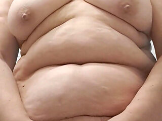 Looking to Put Fingers in Wet Vagina