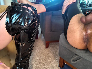 Gaped by Amazon Domme with Giants Tits