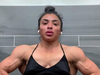 Amateur Cute Teen Girl Plays Anal Solo Cam Free Porn