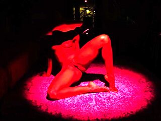 Blonde tight pussy babe solo toy fun in glamour masturbation