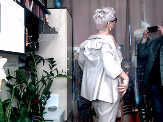 Filming a movie about checking the elasticity of an elderly secretary's pussy..)) View from one of the cameras ...))