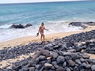 Fucking with Tom Alarm!!! Tourist Films Me Naked at the Beach!