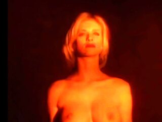 Stunning cougar passion solo striptease