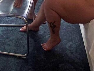 Hot sexy Milf slut takes hard cock in her pussy