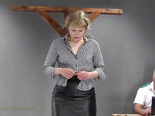 Sarar Spanking Machine - Bare Back Whipping