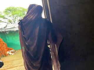 Desi Village Bhabhi Blowjob - Indian Aunty Sucks Devar Cock in Romantic Sex