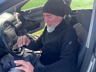 BLOWJOB IN THE CAR - I WANT TO SUCK YOUR COCK HERE AND NOW, CUM IN MY MOUTH