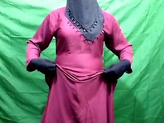 Jerking off in the neighbor's clothes