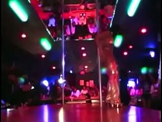 Big-booty brunette twerks and shakes her ass in a college party