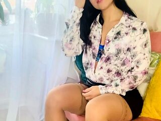 Brunette Solo Webcam Masturbation