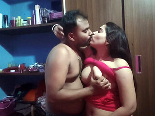 Sona Bhabhi Hot Desi Girlfriend Kissing and Hard Fucking with Boyfriend