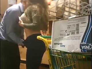 Busty fucks employee of Bodega Aurrera
