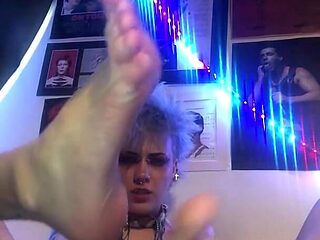 Foot Worship Fetish Goth Girl Big Feet Mistress Domination